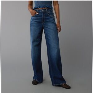 AE Dreamy Drape Stretch Super High-Waisted Baggy
Wide-Leg Jean
Size 4